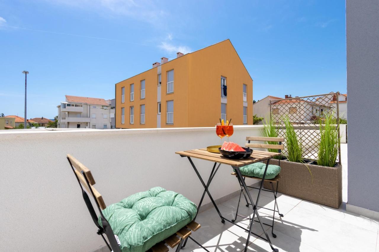 Bonaca Apartments With Terrace And Private Parking Каштела Екстер'єр фото